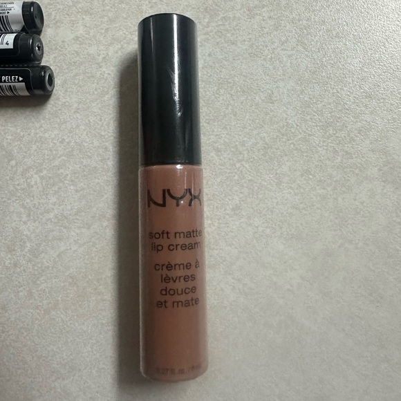 NYX Makeup Bundle 5ct - Picture 5 of 6